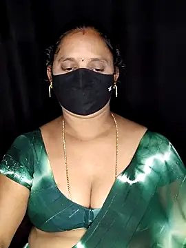 Snapshot of vintage-vibs chatting on February 3, 2026, 3:59 am vintage-vibs online show from February 3, 2026, 3:59 am