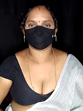 Snapshot of vintage-vibs chatting on February 7, 2026, 6:32 am vintage-vibs online show from February 7, 2026, 6:32 am