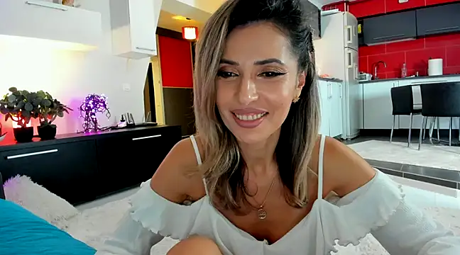 Snapshot of MissSmiley26 chatting on January 30, 2025, 11:02 pm MissSmiley26 online show from January 30, 2025, 11:02 pm