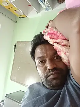 Snapshot of PVNRAO0831 chatting on July 15, 2026, 4:47 pm PVNRAO0831 online show from July 15, 2026, 4:47 pm
