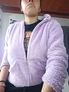 sophie north online show from April 4, 2026, 6:47 pm