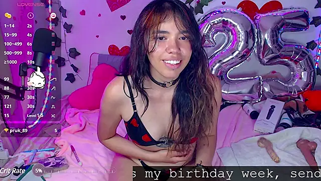 Snapshot of sophie_north chatting on February 21, 2025, 10:15 pm sophie north online show from February 21, 2025, 10:15 pm