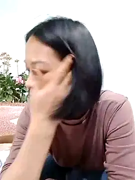 Snapshot of Aninyin22 chatting on March 10, 2025, 8:50 am Aninyin22 online show from March 10, 2025, 8:50 am