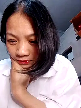 Snapshot of Aninyin22 chatting on March 6, 2025, 6:52 am Aninyin22 online show from March 6, 2025, 6:52 am