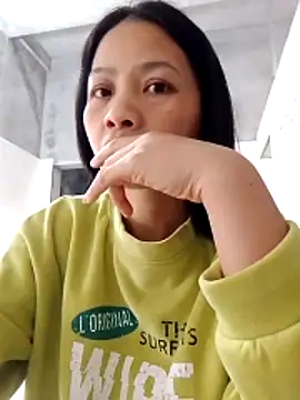 Snapshot of Aninyin22 chatting on February 4, 2026, 2:28 am Aninyin22 online show from February 4, 2026, 2:28 am