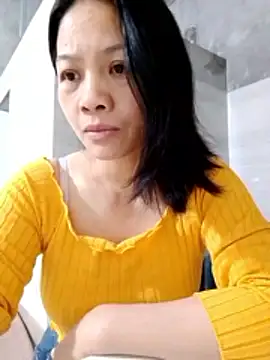 Snapshot of Aninyin22 chatting on February 7, 2026, 1:02 am Aninyin22 online show from February 7, 2026, 1:02 am