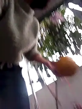 Snapshot of Aninyin22 chatting on February 9, 2026, 10:24 am Aninyin22 online show from February 9, 2026, 10:24 am