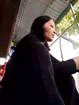 Snapshot of Aninyin22 chatting on February 12, 2026, 6:57 am Aninyin22 online show from February 12, 2026, 6:57 am