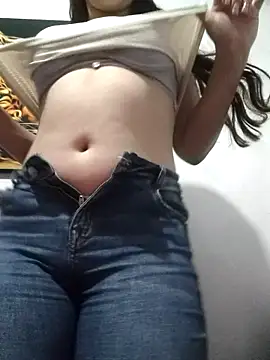 dulccemaria24 online show from March 28, 2026, 10:11 pm