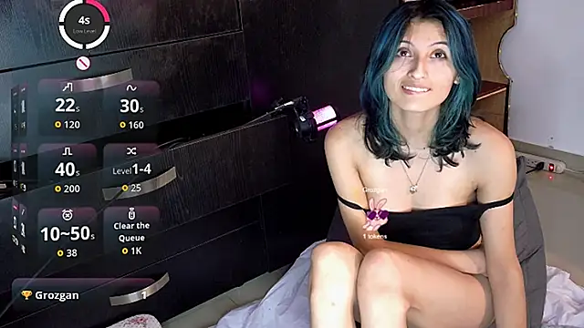 Camila---torres online show from November 10, 2025, 3:33 am