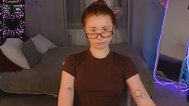 Snapshot of Freckle_Diyana chatting on February 22, 2026, 9:38 pm Freckle Diyana online show from February 22, 2026, 9:38 pm