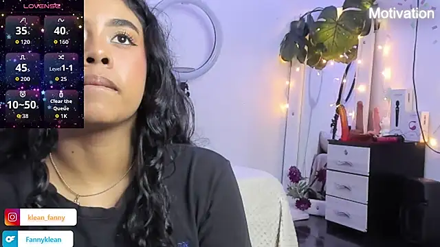 Snapshot of Fanny_Klean chatting on December 14, 2025, 4:51 am Fanny Klean online show from December 14, 2025, 4:51 am