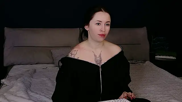 VioletCatt online show from February 5, 2026, 6:53 am