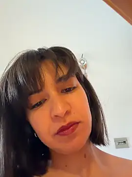 BitchyBratxxx online show from April 13, 2026, 12:31 pm