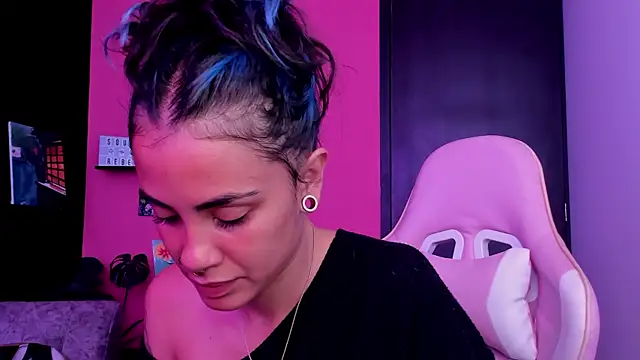 Snapshot of Juanadearco5 chatting on October 24, 2025, 3:00 pm Juanadearco5 online show from October 24, 2025, 3:00 pm