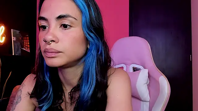 Snapshot of Juanadearco5 chatting on October 29, 2025, 2:16 pm Juanadearco5 online show from October 29, 2025, 2:16 pm