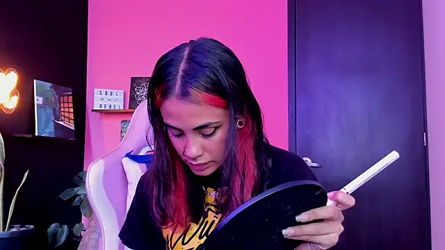 Snapshot of Juanadearco5 chatting on September 18, 2025, 2:53 pm Juanadearco5 online show from September 18, 2025, 2:53 pm