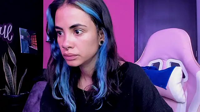 Snapshot of Juanadearco5 chatting on November 12, 2025, 2:21 pm Juanadearco5 online show from November 12, 2025, 2:21 pm