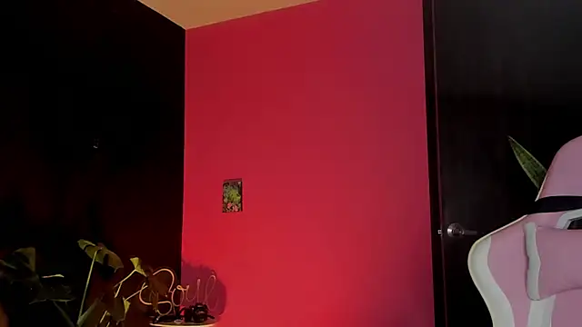 Snapshot of Juanadearco5 chatting on March 15, 2025, 12:25 am Juanadearco5 online show from March 15, 2025, 12:25 am