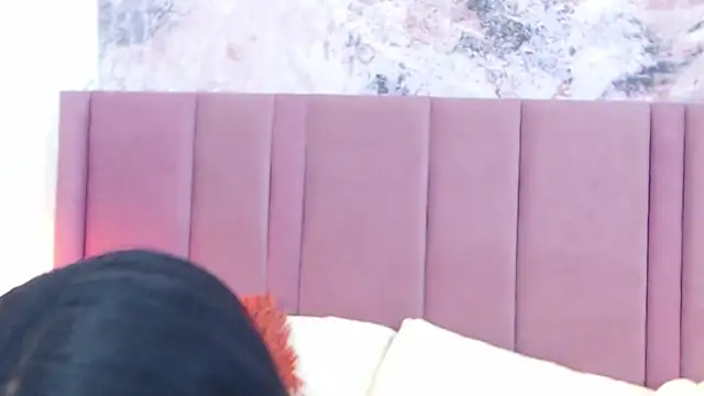 Snapshot of SabrinaDevill chatting on October 22, 2025, 1:21 pm SabrinaDevill online show from October 22, 2025, 1:21 pm