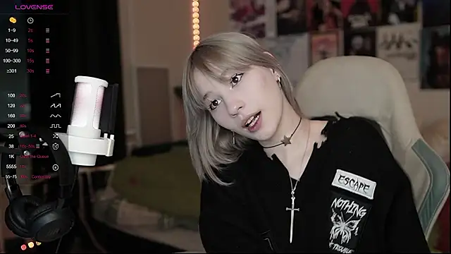 Snapshot of Traharaa chatting on February 26, 2026, 2:39 pm Traharaa online show from February 26, 2026, 2:39 pm