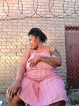 Snapshot of ExclusiveLeexx chatting on January 6, 2026, 4:11 pm ExclusiveLeexx online show from January 6, 2026, 4:11 pm