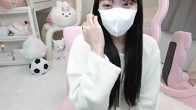 momo room online show from December 19, 2024, 10:02 am