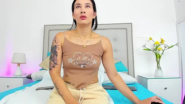 Cataleyalove ADY online show from April 1, 2026, 8:28 pm