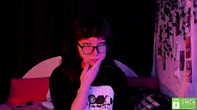 Snapshot of dreamgirllovee chatting on November 13, 2025, 1:09 am dreamgirllovee online show from November 13, 2025, 1:09 am