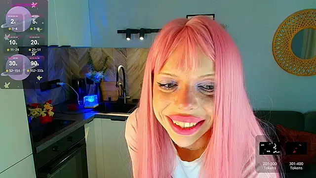 Hannah Carr online show from April 18, 2026, 11:05 pm