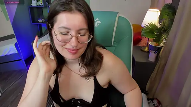 Snapshot of Peneloppa_Star chatting on September 12, 2025, 9:25 pm Peneloppa Star online show from September 12, 2025, 9:25 pm