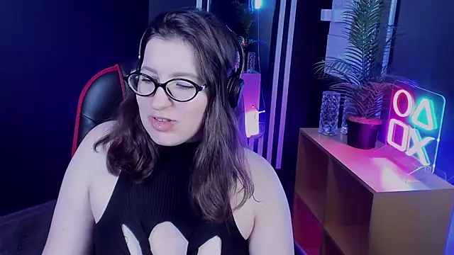 Snapshot of Peneloppa_Star chatting on September 13, 2025, 9:15 pm Peneloppa Star online show from September 13, 2025, 9:15 pm