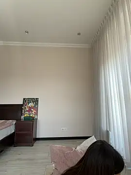 Hott Lolla online show from March 28, 2026, 9:54 am