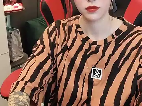 Snapshot of witch-39 chatting on December 2, 2024, 3:31 pm witch-39 online show from December 2, 2024, 3:31 pm