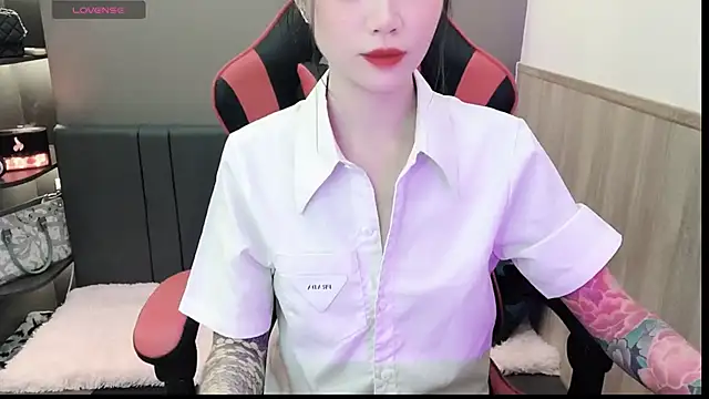 Snapshot of witch-39 chatting on December 6, 2024, 7:37 am witch-39 online show from December 6, 2024, 7:37 am