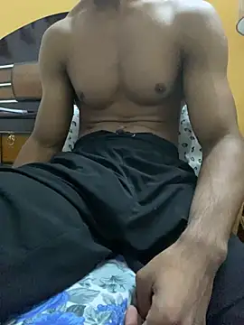 Snapshot of Wild_beast chatting on November 14, 2025, 10:30 am Wild beast online show from November 14, 2025, 10:30 am