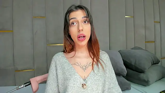 eva lim online show from November 15, 2025, 1:26 pm