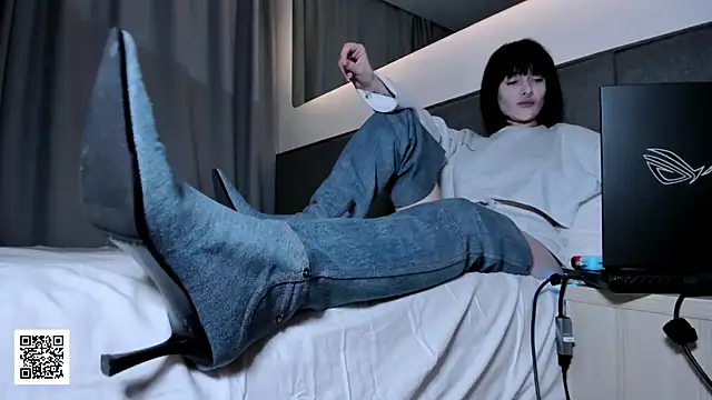 Snapshot of _Goddess_Misha_ chatting on January 9, 2026, 8:49 pm Goddess Misha online show from January 9, 2026, 8:49 pm