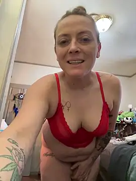 lezbean24 online show from February 2, 2026, 9:47 pm