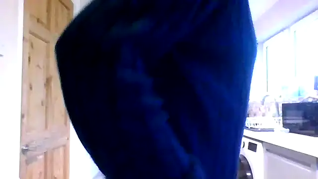 Snapshot of jimmybenido chatting on October 17, 2025, 4:31 pm jimmybenido online show from October 17, 2025, 4:31 pm