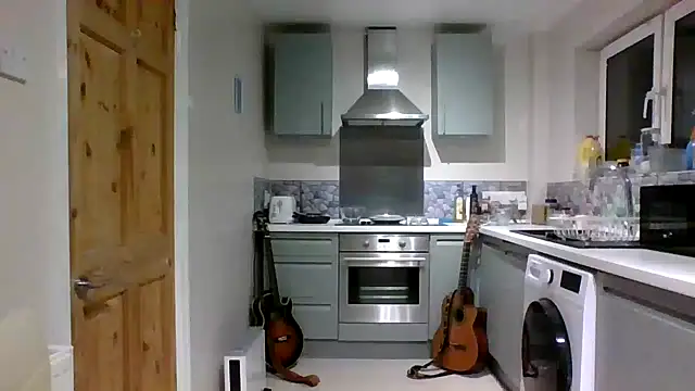 jimmybenido online show from December 14, 2025, 5:29 pm