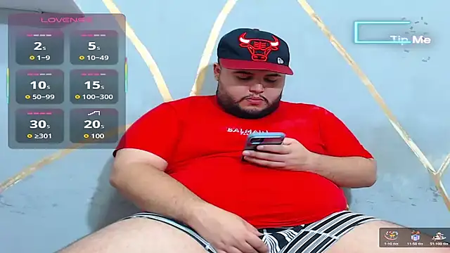 Snapshot of damian_chubby chatting on October 16, 2025, 5:05 am damian chubby online show from October 16, 2025, 5:05 am