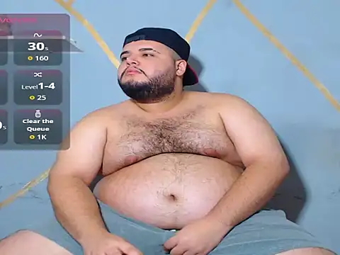 Snapshot of damian_chubby chatting on September 12, 2025, 4:23 am damian chubby online show from September 12, 2025, 4:23 am