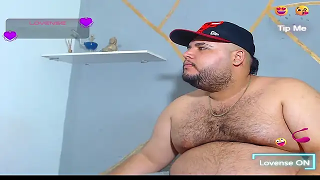 Snapshot of damian_chubby chatting on September 17, 2025, 3:36 pm damian chubby online show from September 17, 2025, 3:36 pm