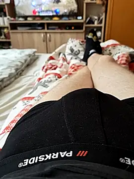 Snapshot of Killergun20 chatting on February 15, 2026, 9:30 am Killergun20 online show from February 15, 2026, 9:30 am