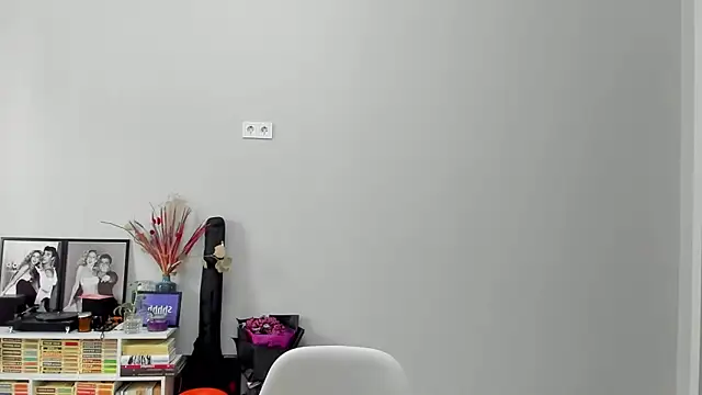 Snapshot of ailey_chao chatting on February 3, 2026, 3:37 am ailey chao online show from February 3, 2026, 3:37 am