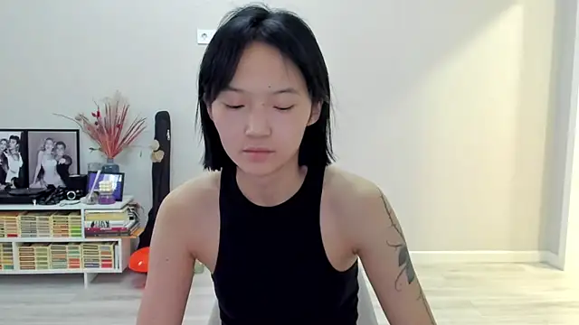 Snapshot of ailey_chao chatting on February 12, 2026, 3:17 am ailey chao online show from February 12, 2026, 3:17 am