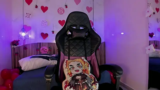 Snapshot of IamNayuta chatting on February 17, 2026, 7:44 pm IamNayuta online show from February 17, 2026, 7:44 pm