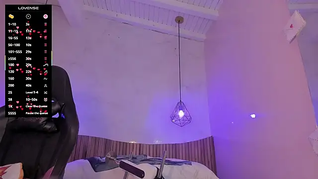 Snapshot of IamNayuta chatting on February 24, 2026, 8:26 am IamNayuta online show from February 24, 2026, 8:26 am