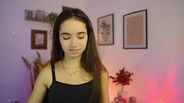 Gia Paige18 online show from October 11, 2025, 1:12 pm